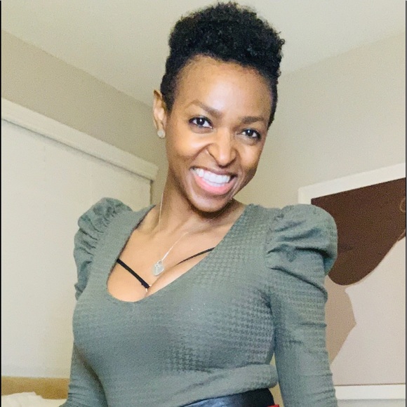 Meet your Posher, Tomi - Picture 1 of 1